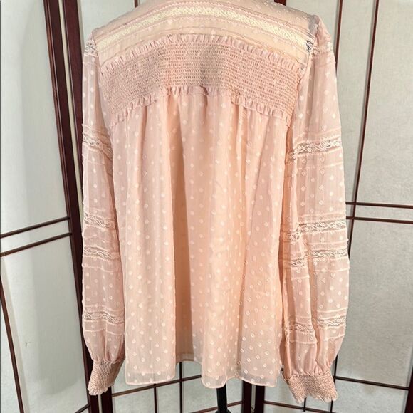 White House Black Market Pink Pleated Long Sleeve Blouse - Picture 7 of 9